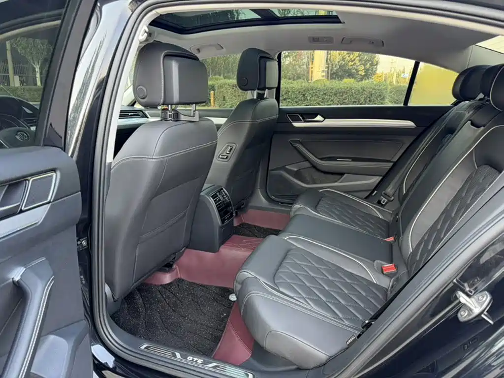 Volkswagen Magotan PHEV — миниатюра 9