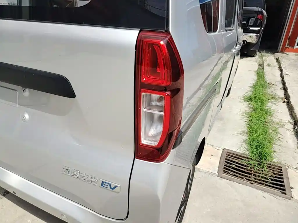 Wuling Zhiguang EV — миниатюра 8