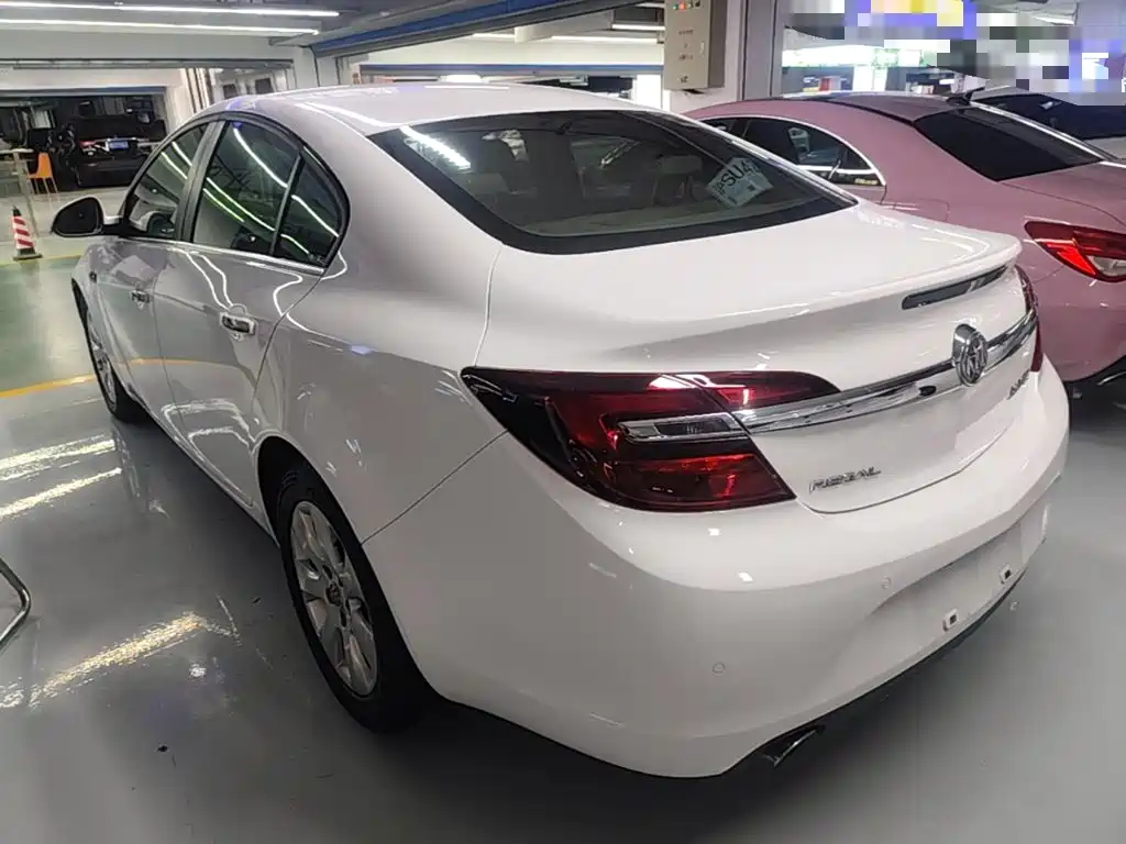 Buick Regal — миниатюра 5