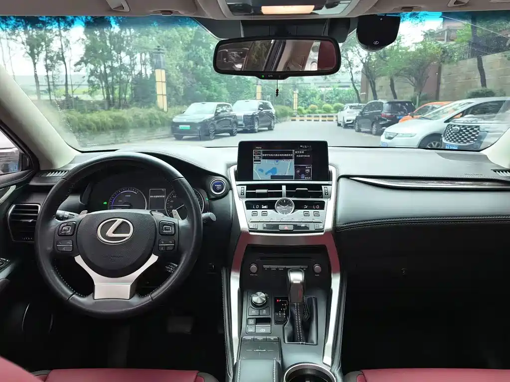 Lexus NX — миниатюра 7