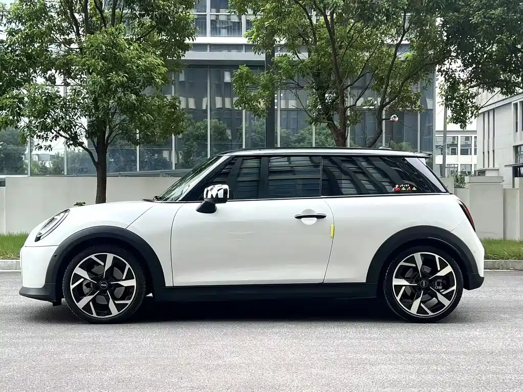 MINI Mini — миниатюра 7