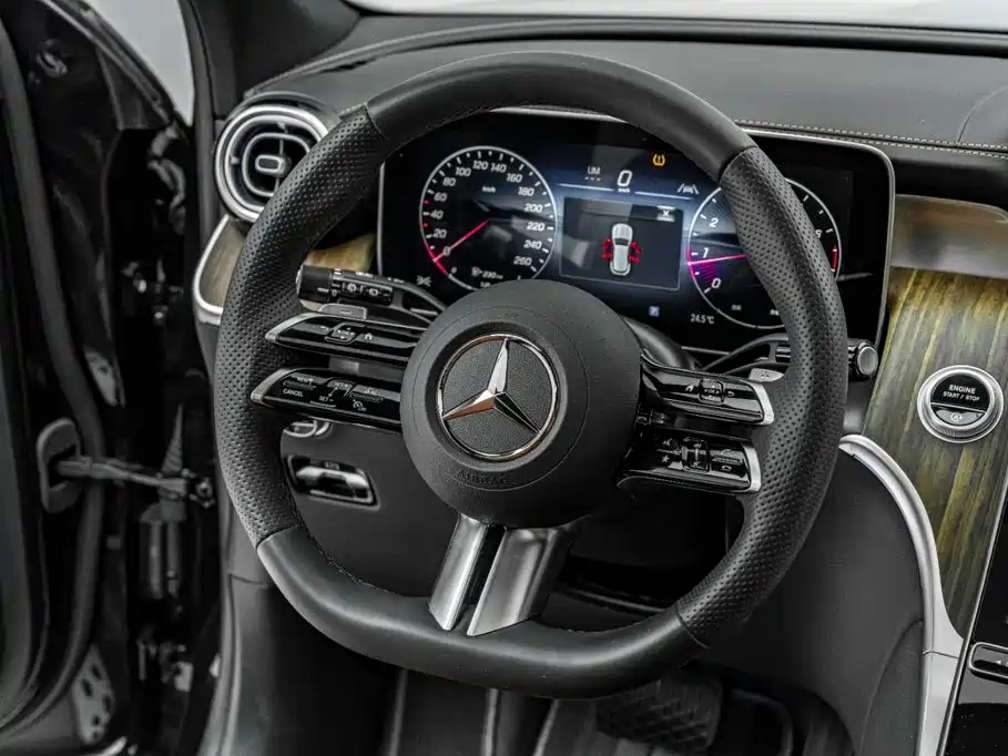Mercedes-Benz GLC — миниатюра 31