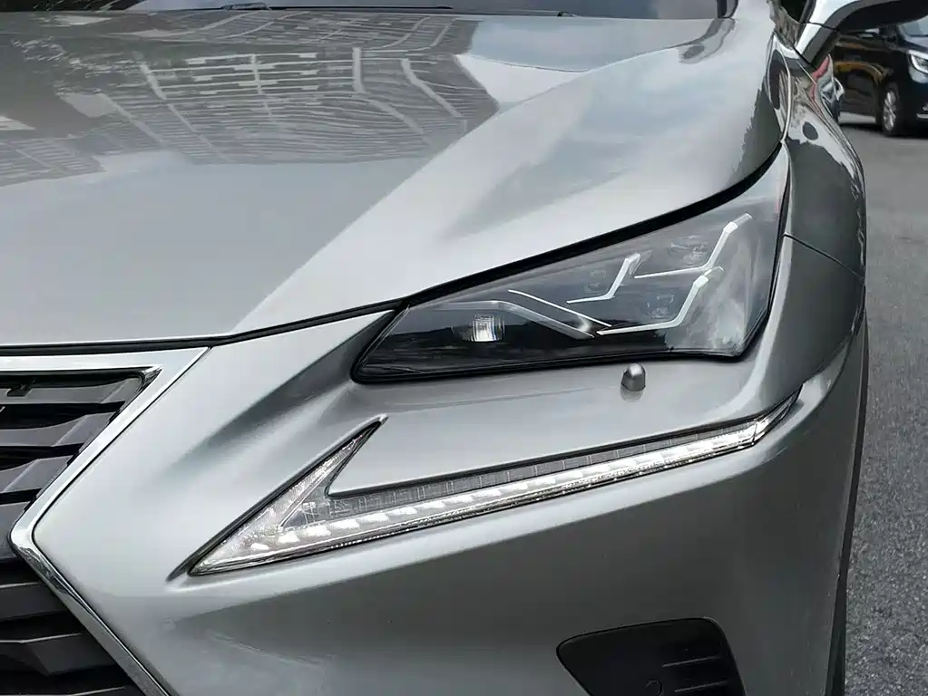 Lexus NX — миниатюра 4