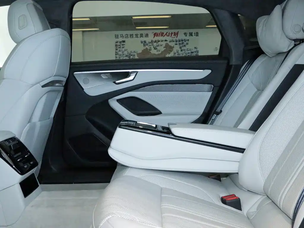 Audi A6L — миниатюра 8