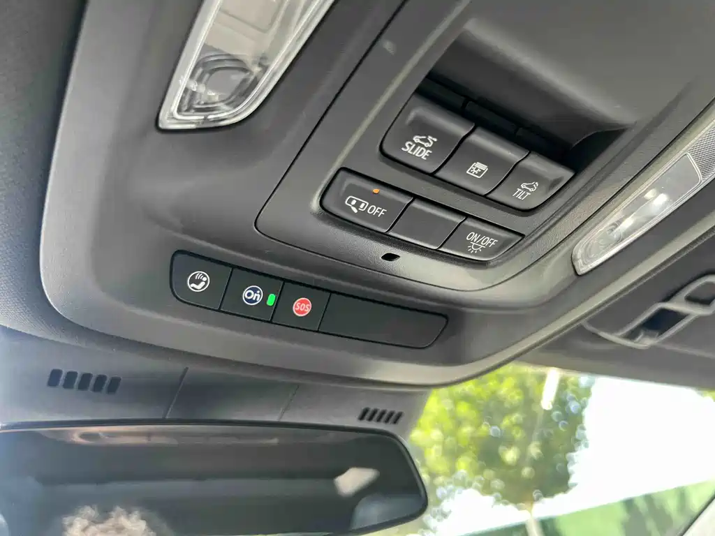 Cadillac CT5 — миниатюра 24