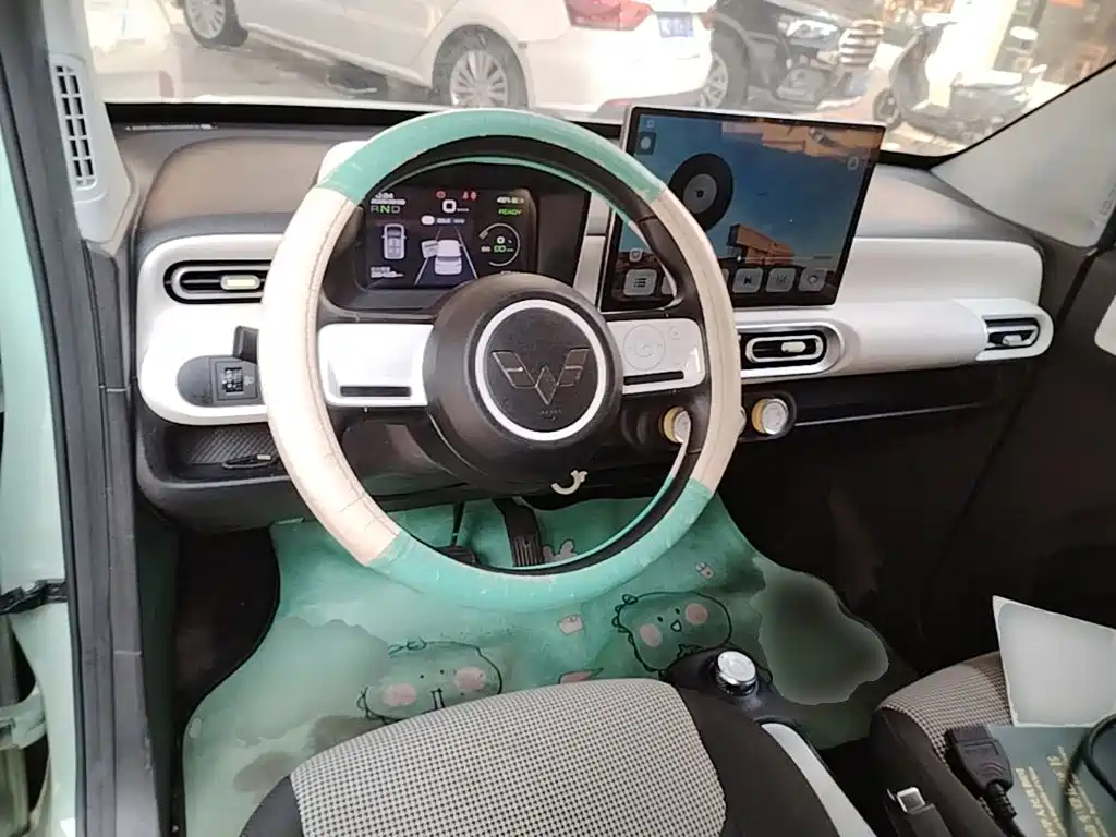 Wuling MINIEV — миниатюра 11