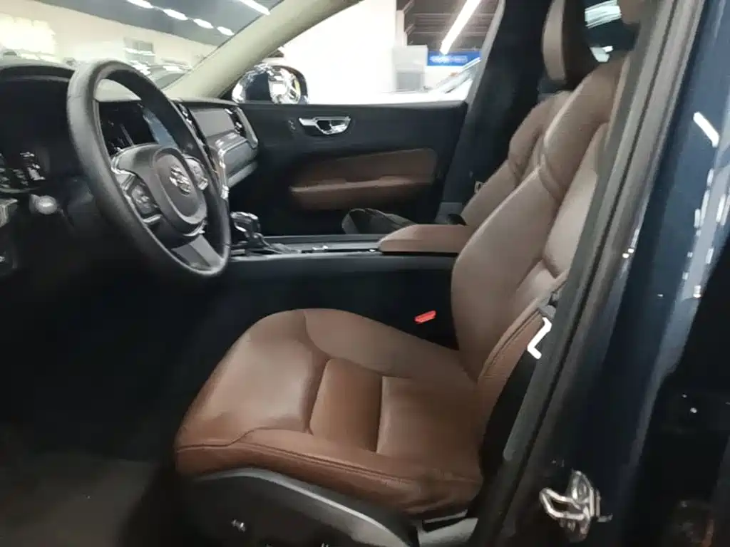Volvo XC60 — миниатюра 15