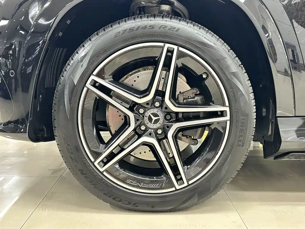 Mercedes-Benz GLS — миниатюра 28