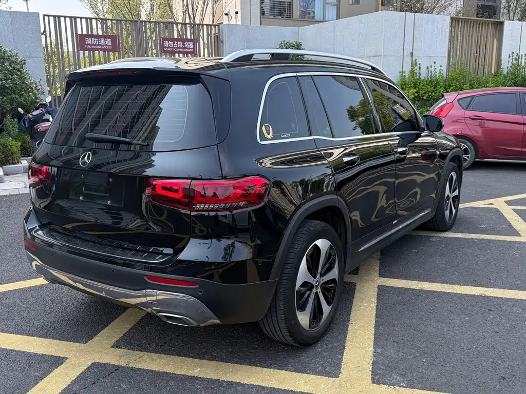 Mercedes-Benz GLB — миниатюра 5