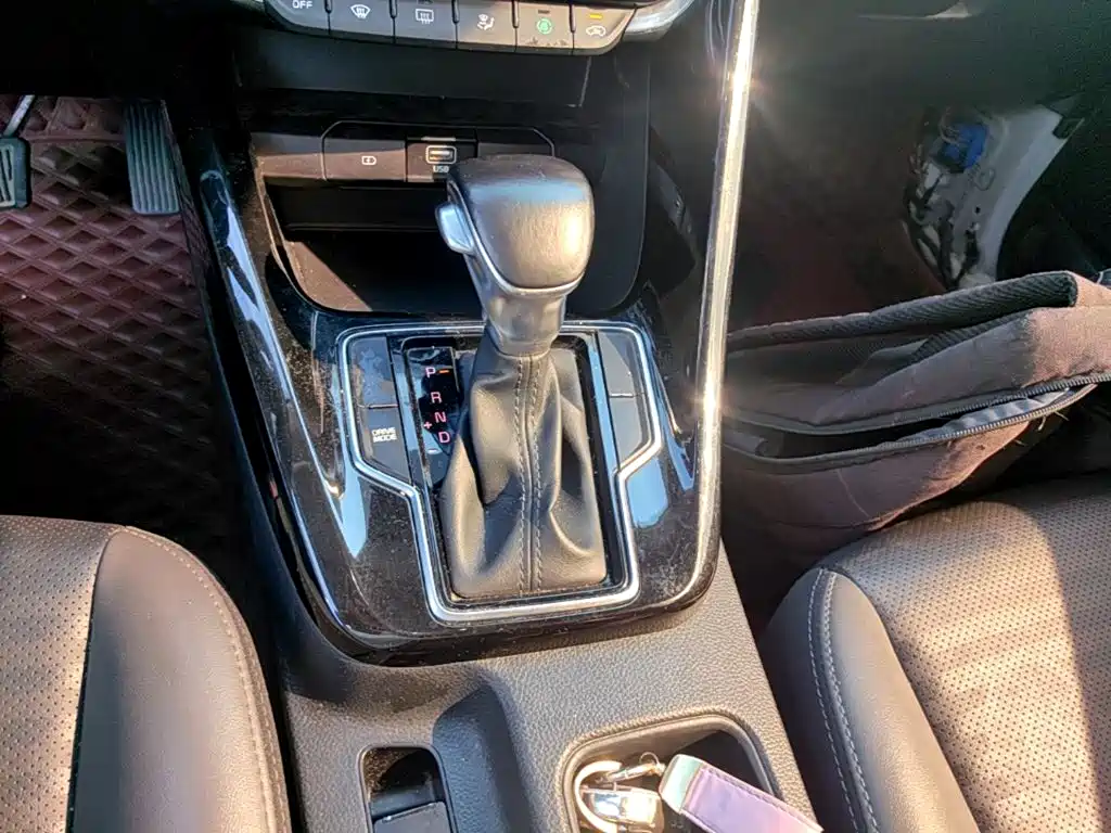 Kia Sportage — миниатюра 14