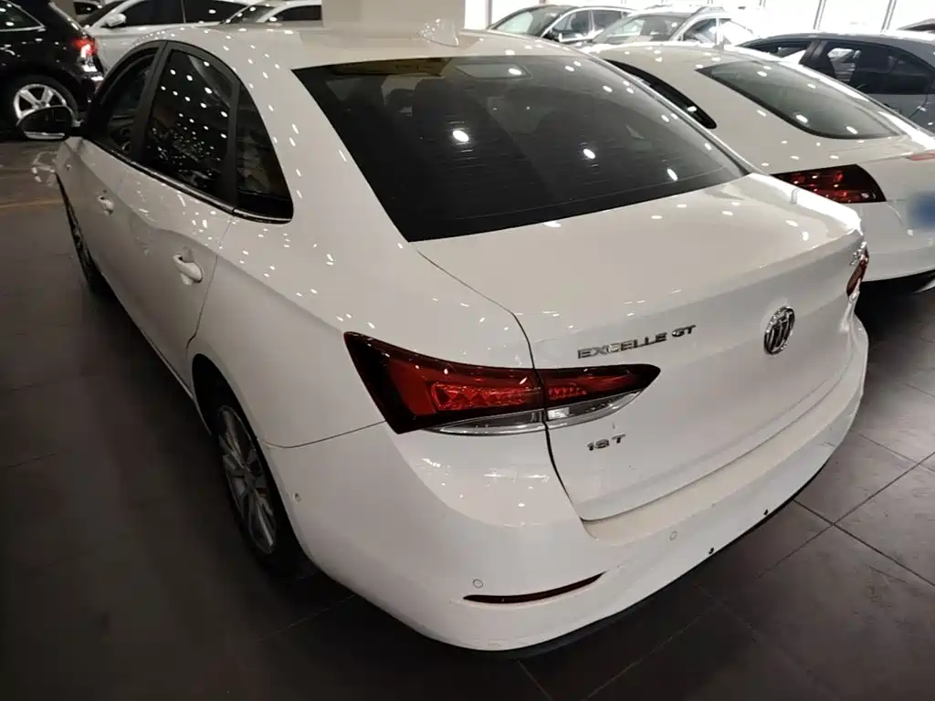 Buick Excelle — миниатюра 5