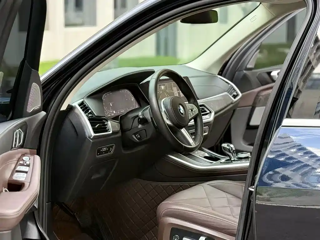 BMW X5 — миниатюра 8