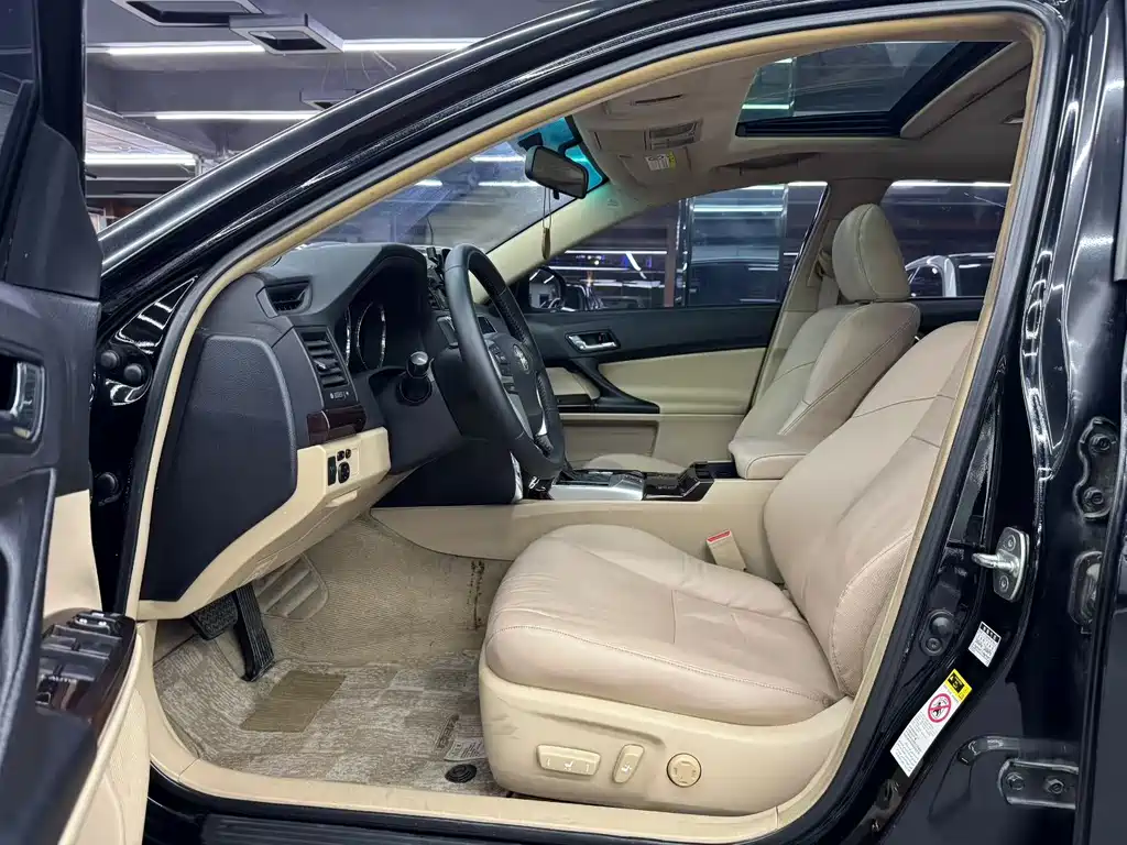 Toyota Reiz 2010 2.5V