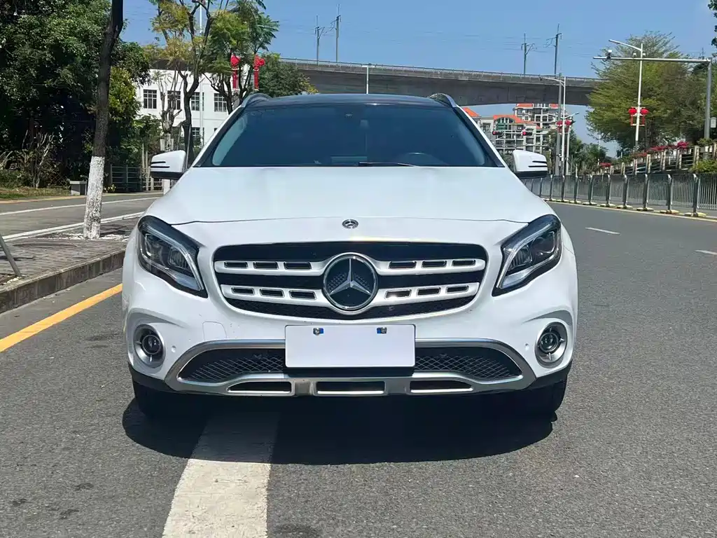 Mercedes-Benz GLA 2017