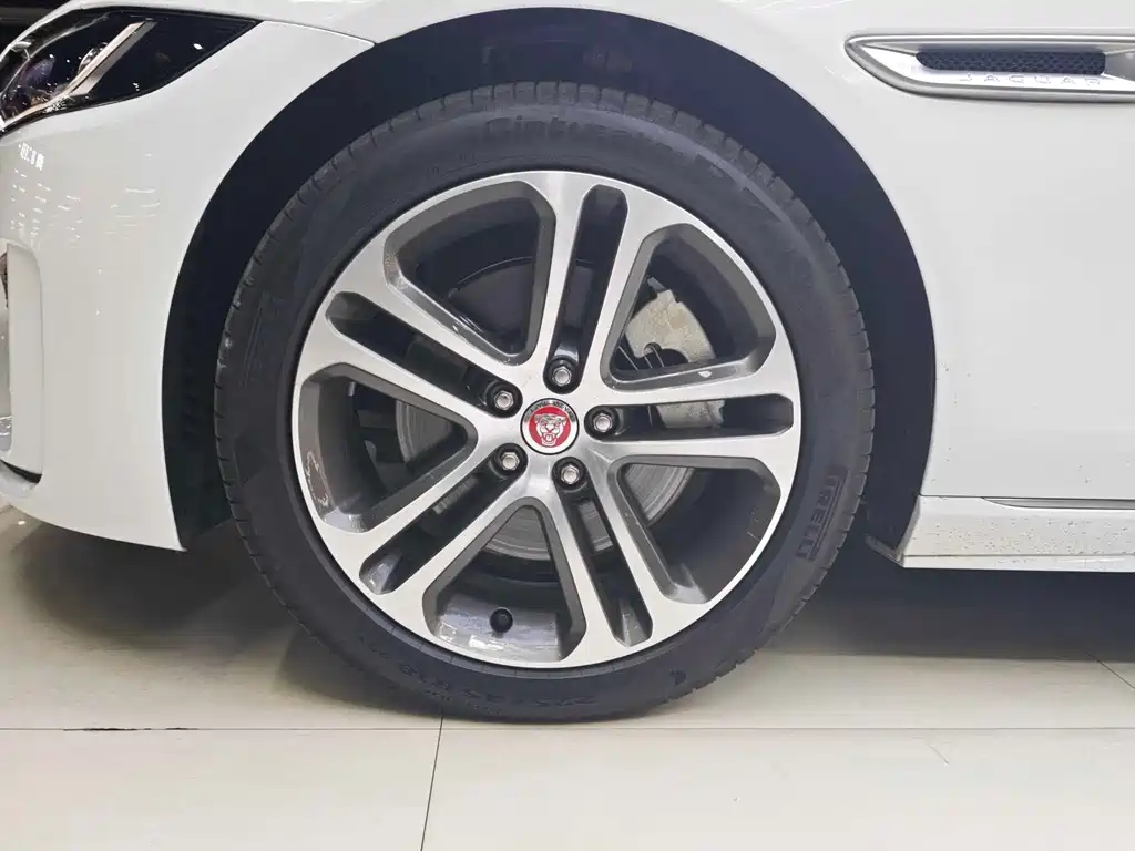 Jaguar XEL — миниатюра 11