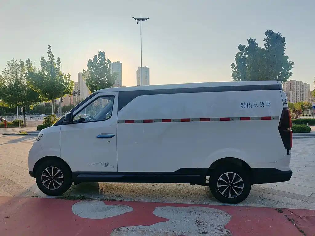 Changhe EV5 — миниатюра 8