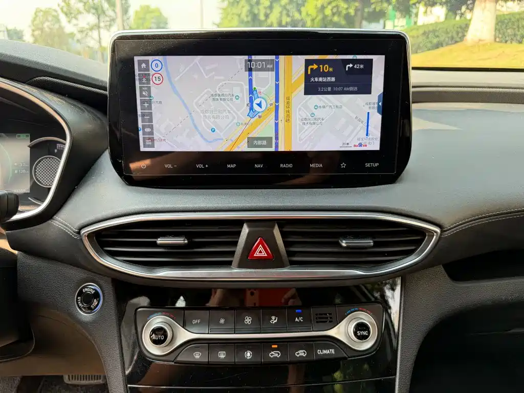 Hyundai Santa Fe — миниатюра 10
