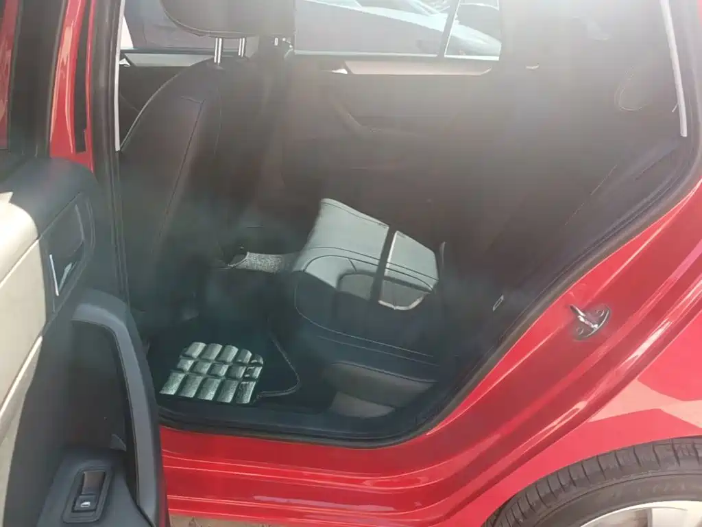 Skoda Rapid Spaceback — миниатюра 17