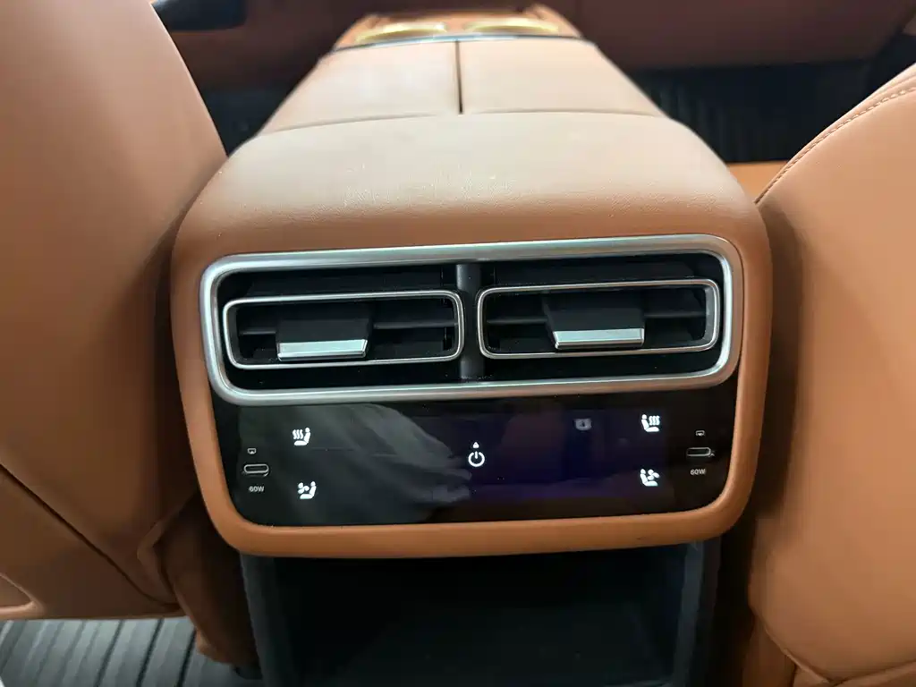 Li Auto Li L6 — миниатюра 20