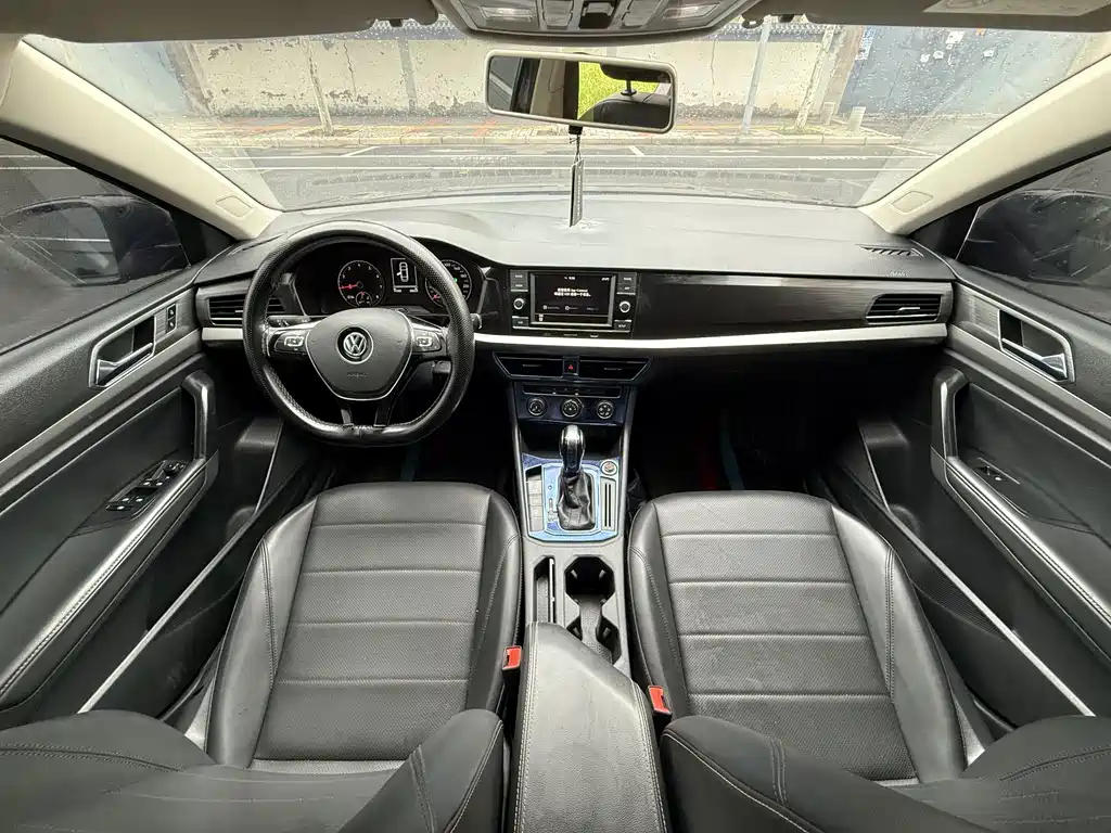 Volkswagen Lavida — миниатюра 6