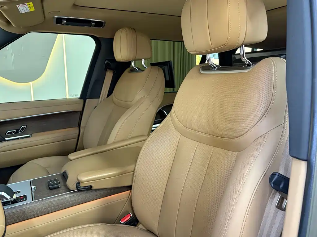 Land Rover Range Rover — миниатюра 18