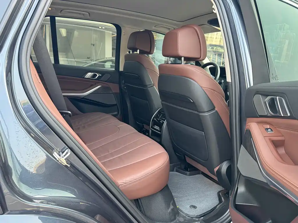 BMW X5 (Import) — миниатюра 16