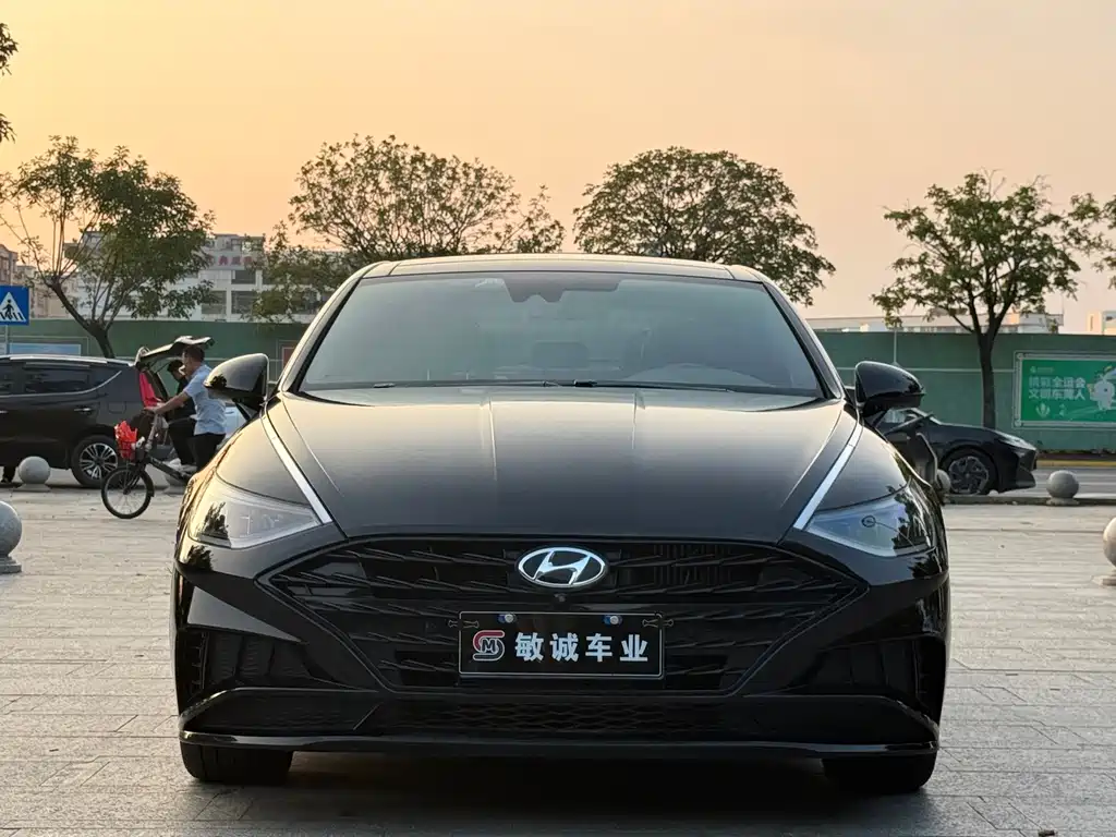 Hyundai Sonata — миниатюра 3