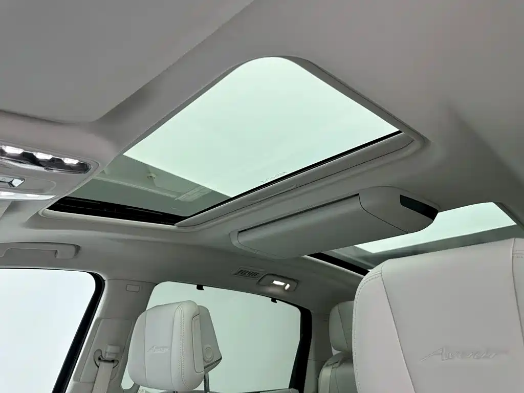 Buick GL8 Hybrid — миниатюра 13
