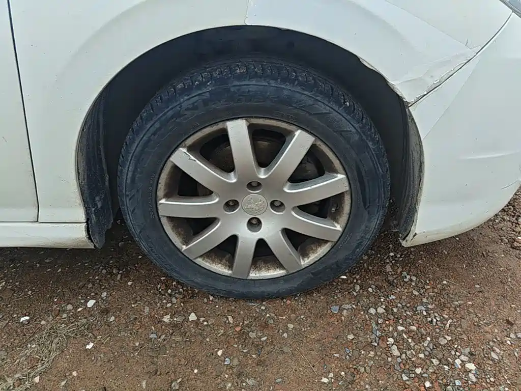 Peugeot 308 — миниатюра 12