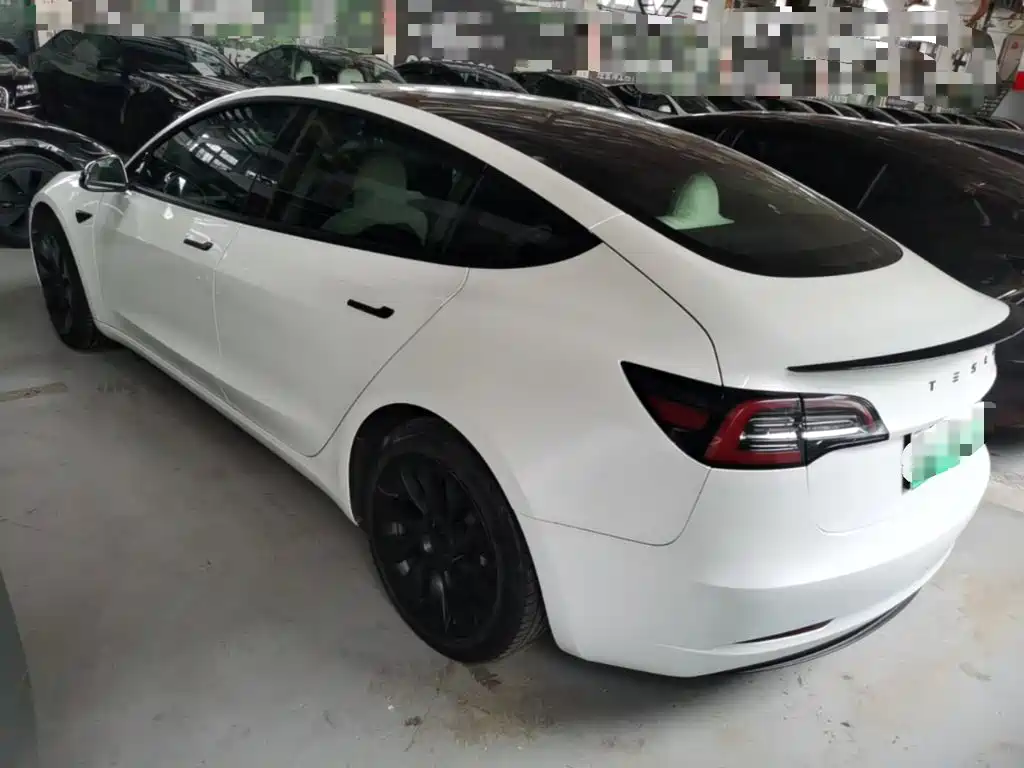 Tesla Model 3 — миниатюра 19