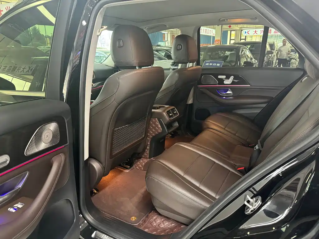 Mercedes-Benz GLE (Import) — миниатюра 9