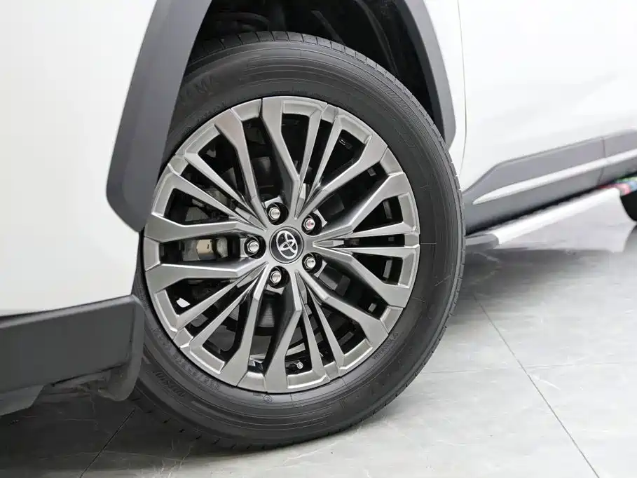 Toyota Wildlander — миниатюра 3
