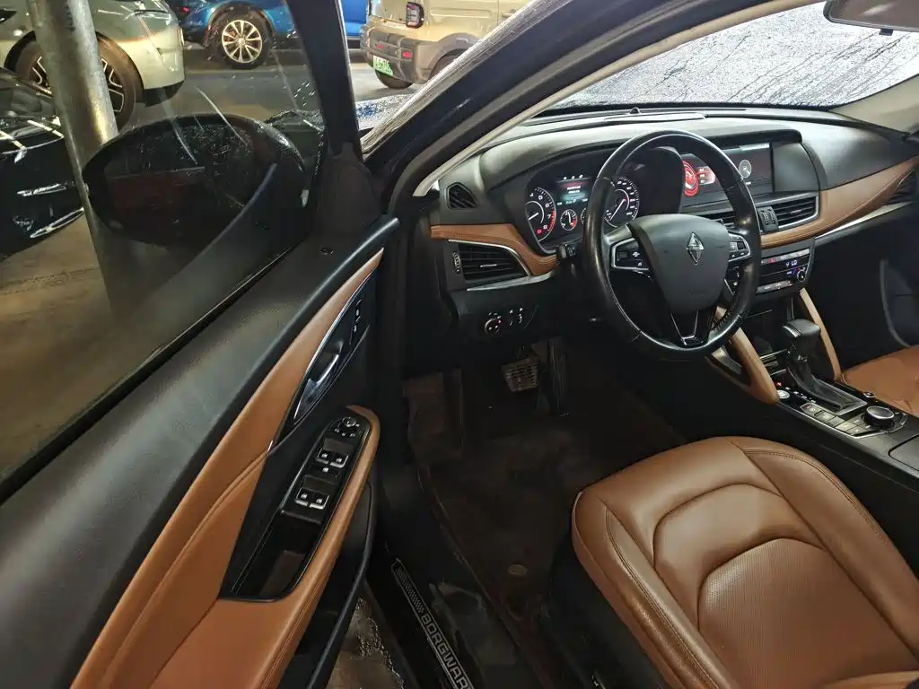 Borgward BX7 — миниатюра 16