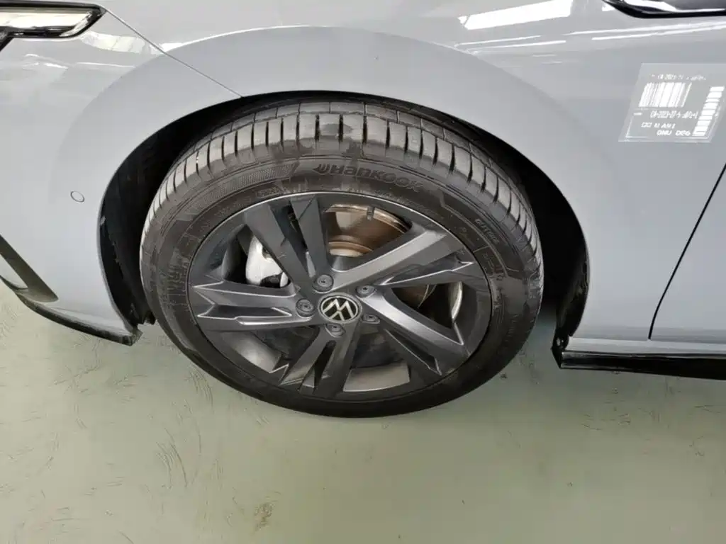 Volkswagen Golf — миниатюра 23