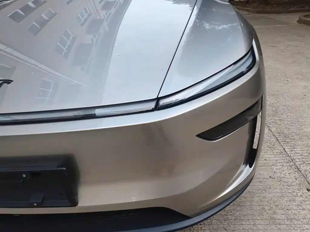 Tesla Model Y L — миниатюра 24
