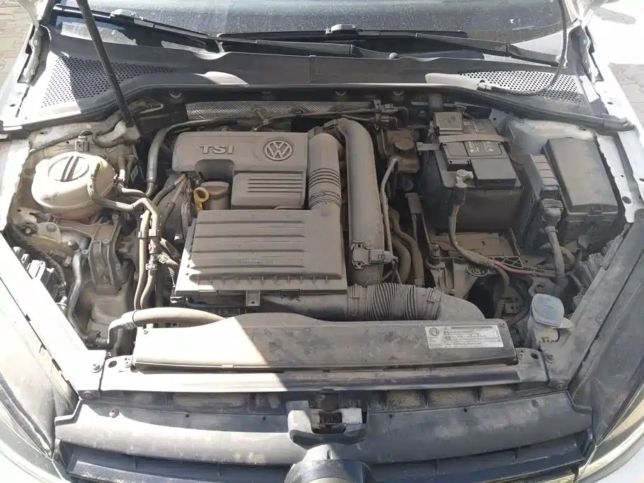 Volkswagen Golf — миниатюра 10