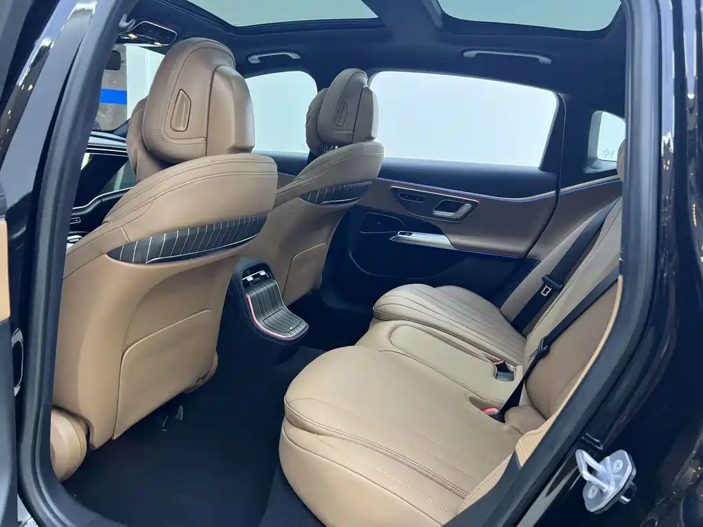 Mercedes-Benz E-Class New Energy — миниатюра 19