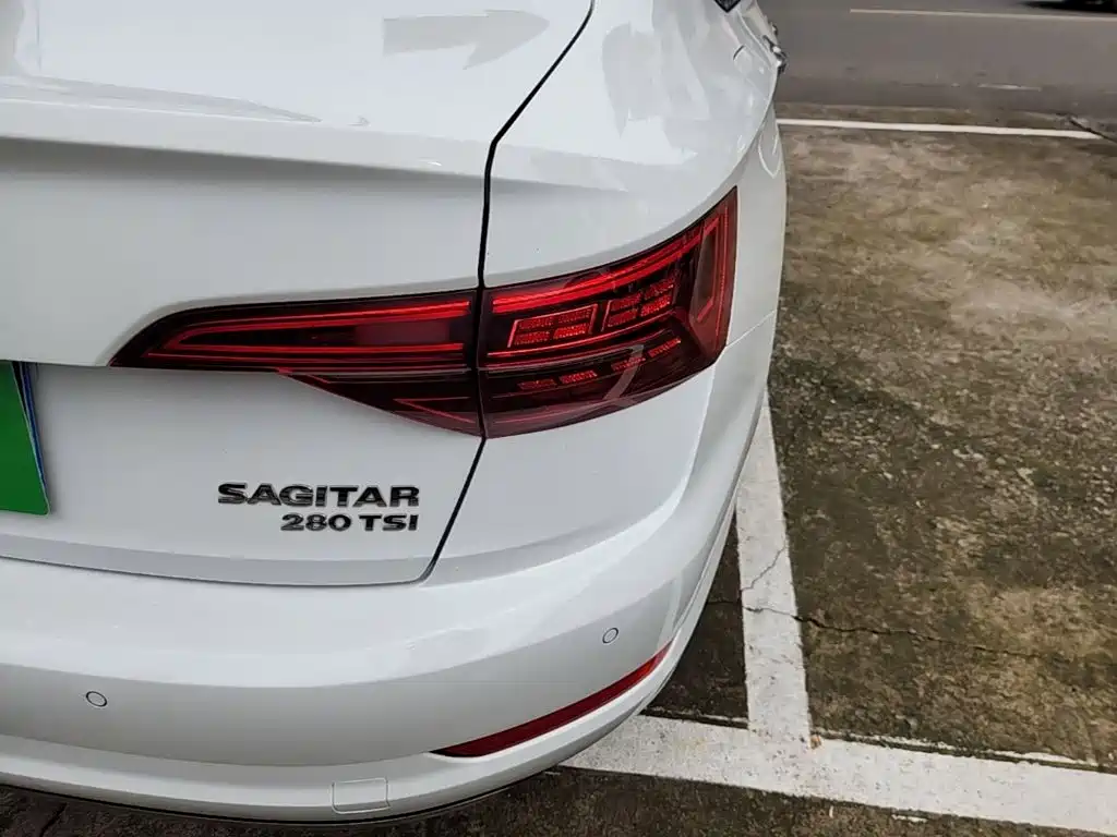 Volkswagen Sagitar — миниатюра 8