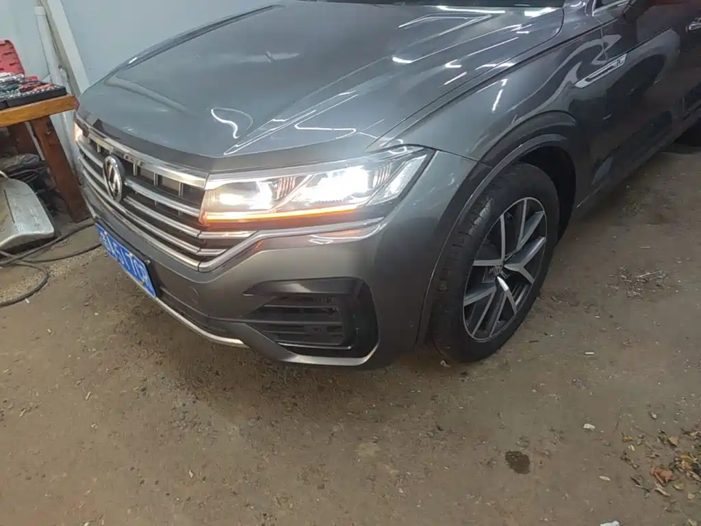 Volkswagen Touareg — миниатюра 24
