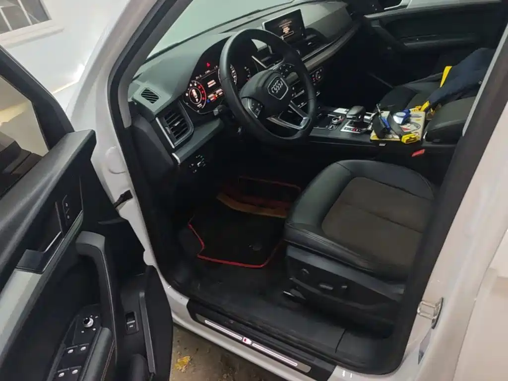Audi Q5L — миниатюра 15