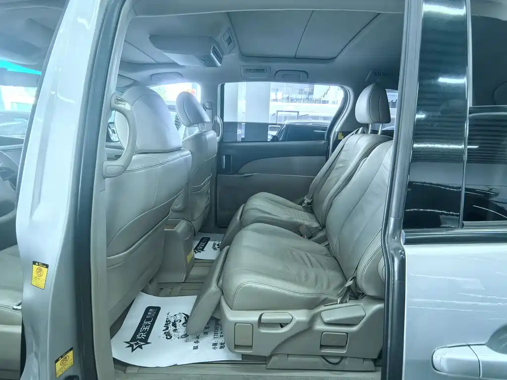 Toyota Previa 2007 3.5L 7 Luxury