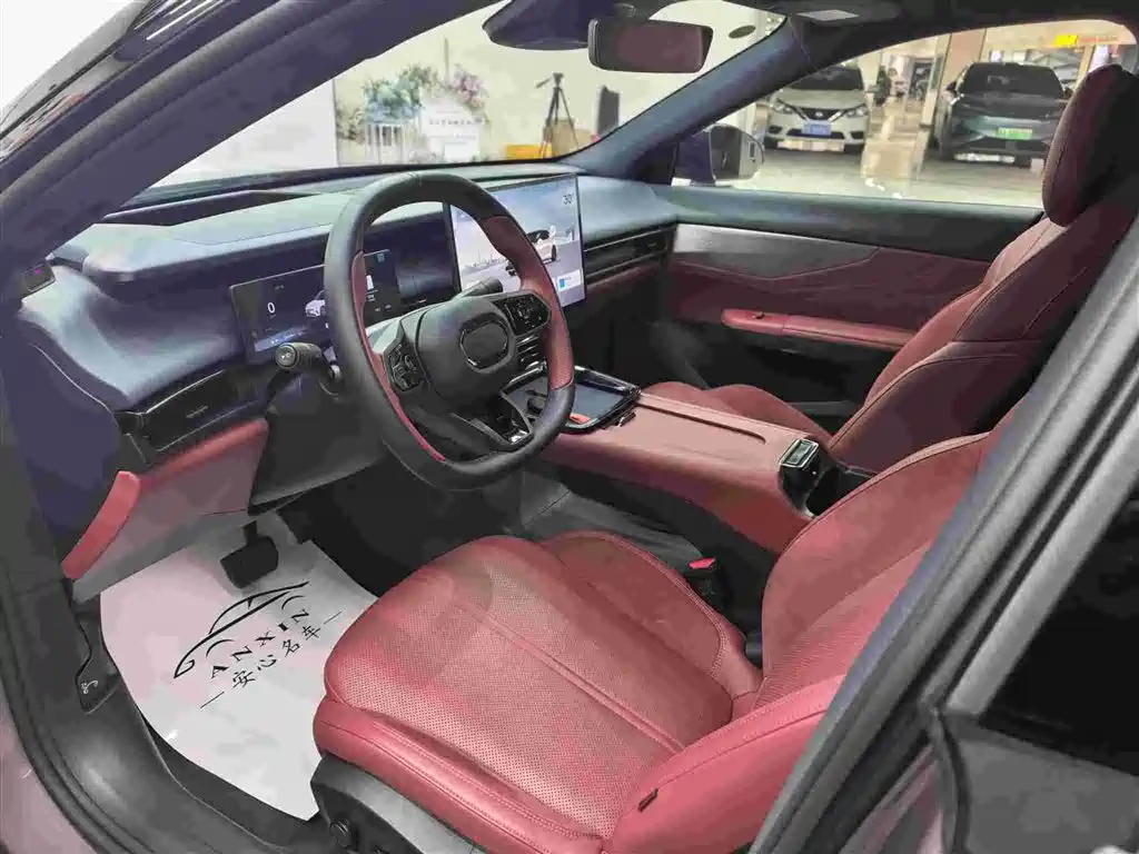 Lynk & Co 07 EM-P — миниатюра 5