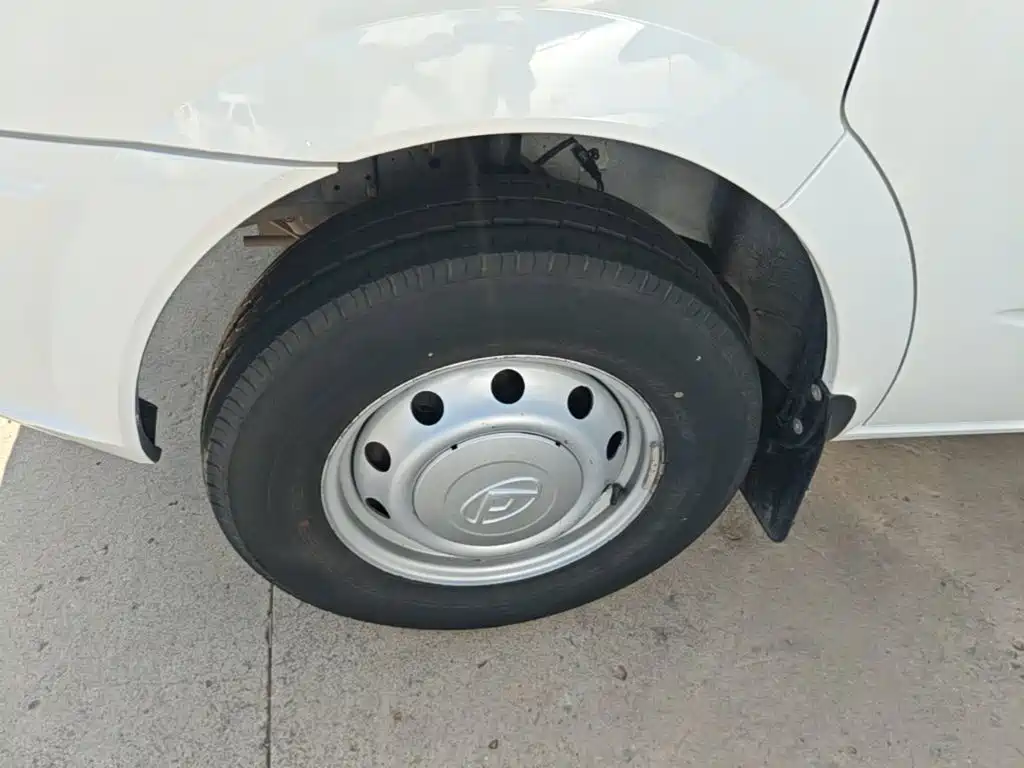 MAXUS V80 — миниатюра 23