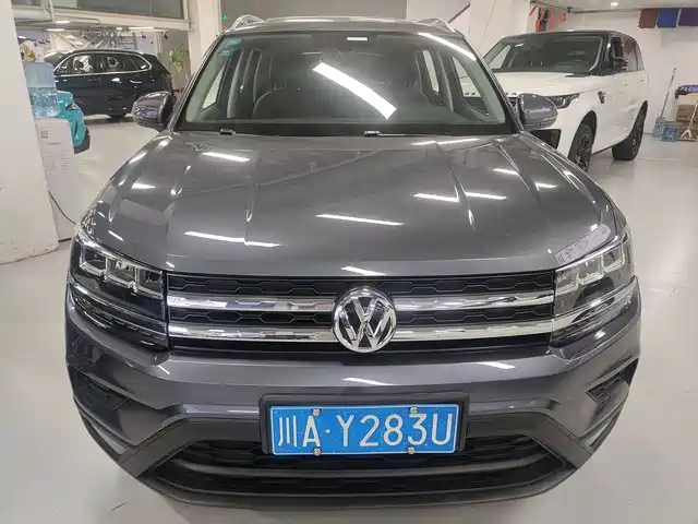 Volkswagen Tharu