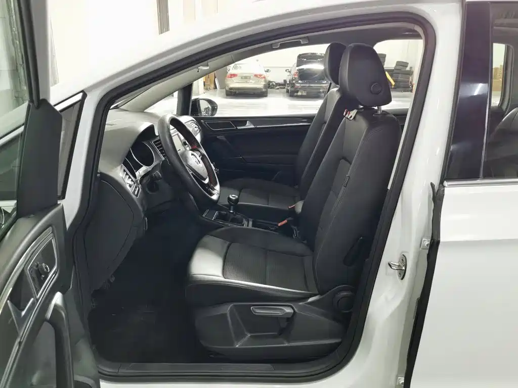Volkswagen Golf Sportsvan — миниатюра 10