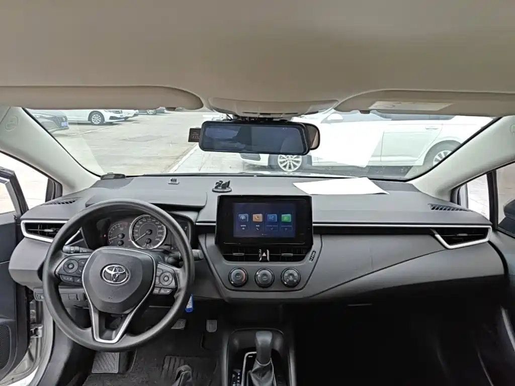 Toyota Corolla — миниатюра 10