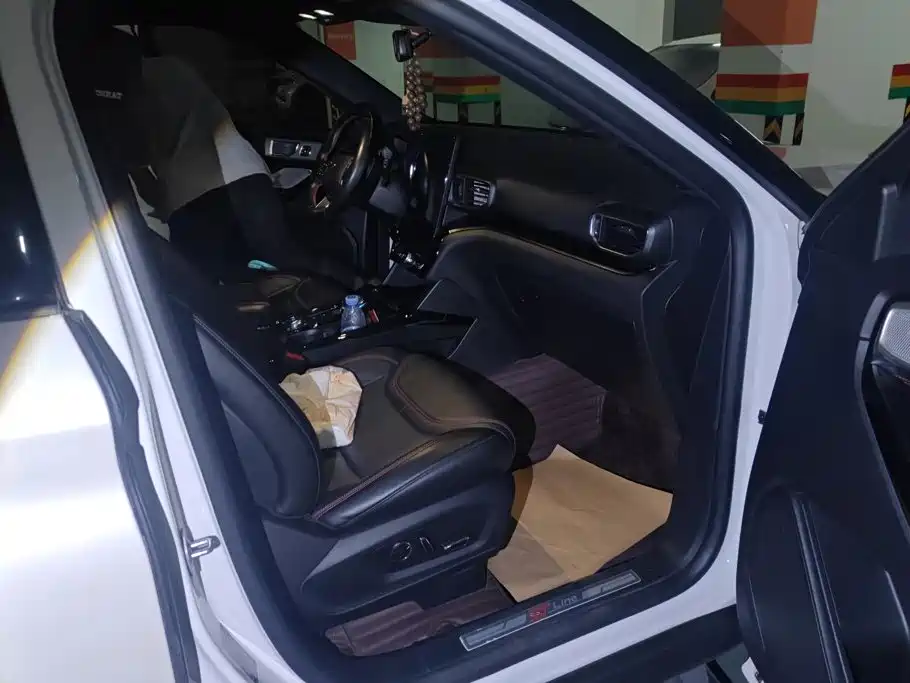 Ford Explorer — миниатюра 8
