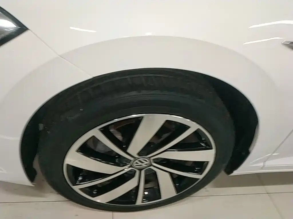 Volkswagen Sagitar — миниатюра 23