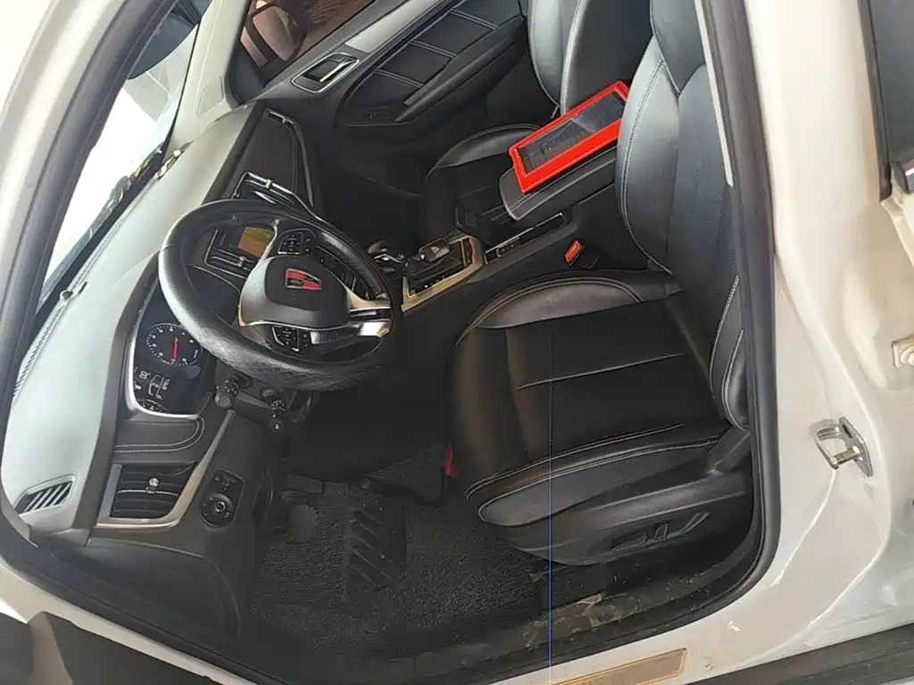 Roewe RX5 — миниатюра 15