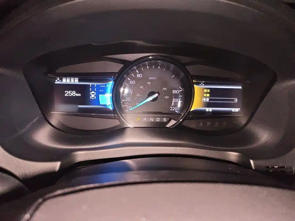 Ford Explorer (Import) — миниатюра 4